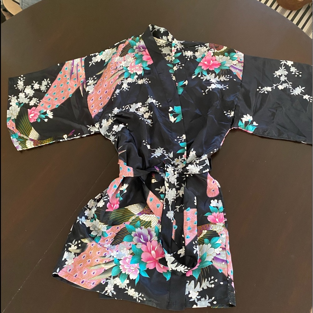Vintage Kimono Robe - Picture 2 of 6
